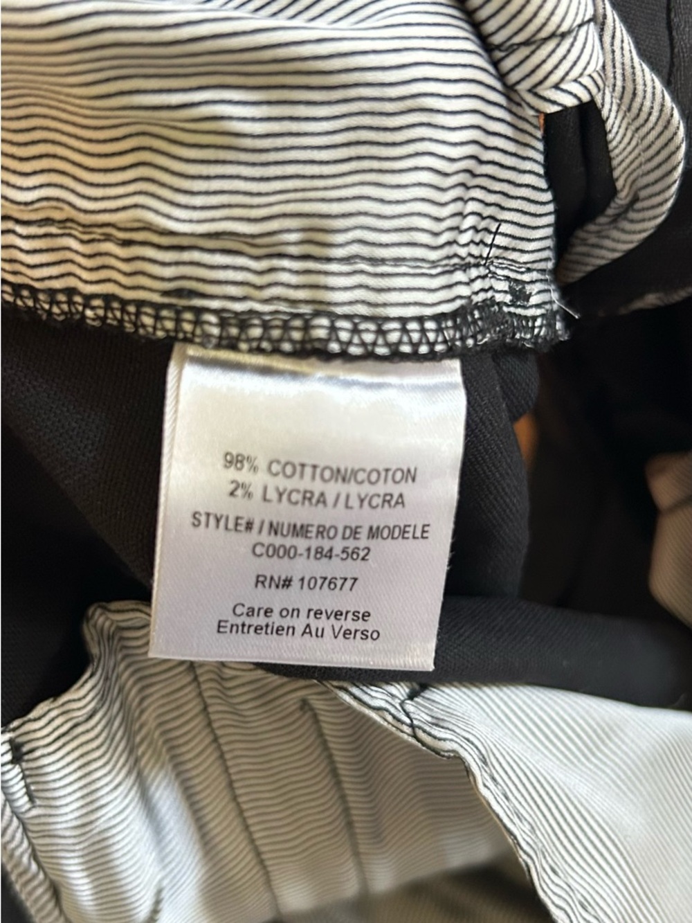 Alice + Olivia Cady Short in Black Size 6 - Picture 10 of 11